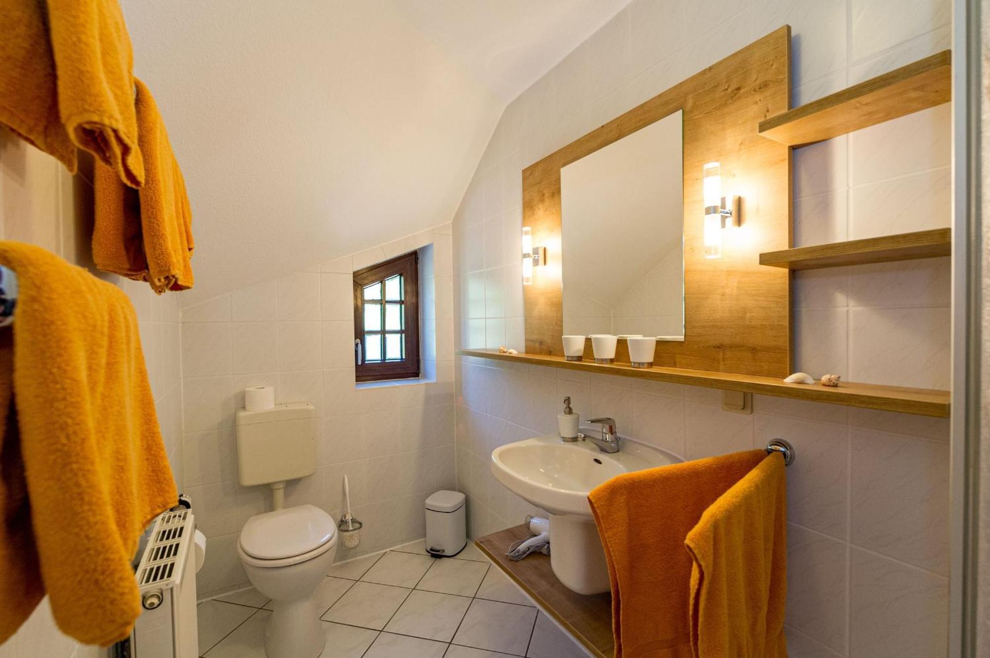 Selliner Ferienappartements Mit Balkon Und Seeblick Sellin (Rugen) Exterior foto